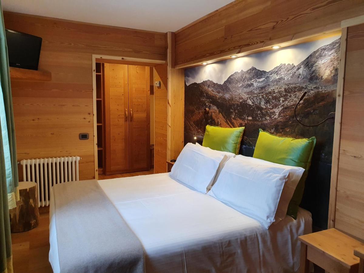 Hotel Castor Champoluc Exterior foto